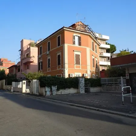 Abbracci Romani *