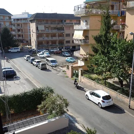 Abbracci Romani * Rome